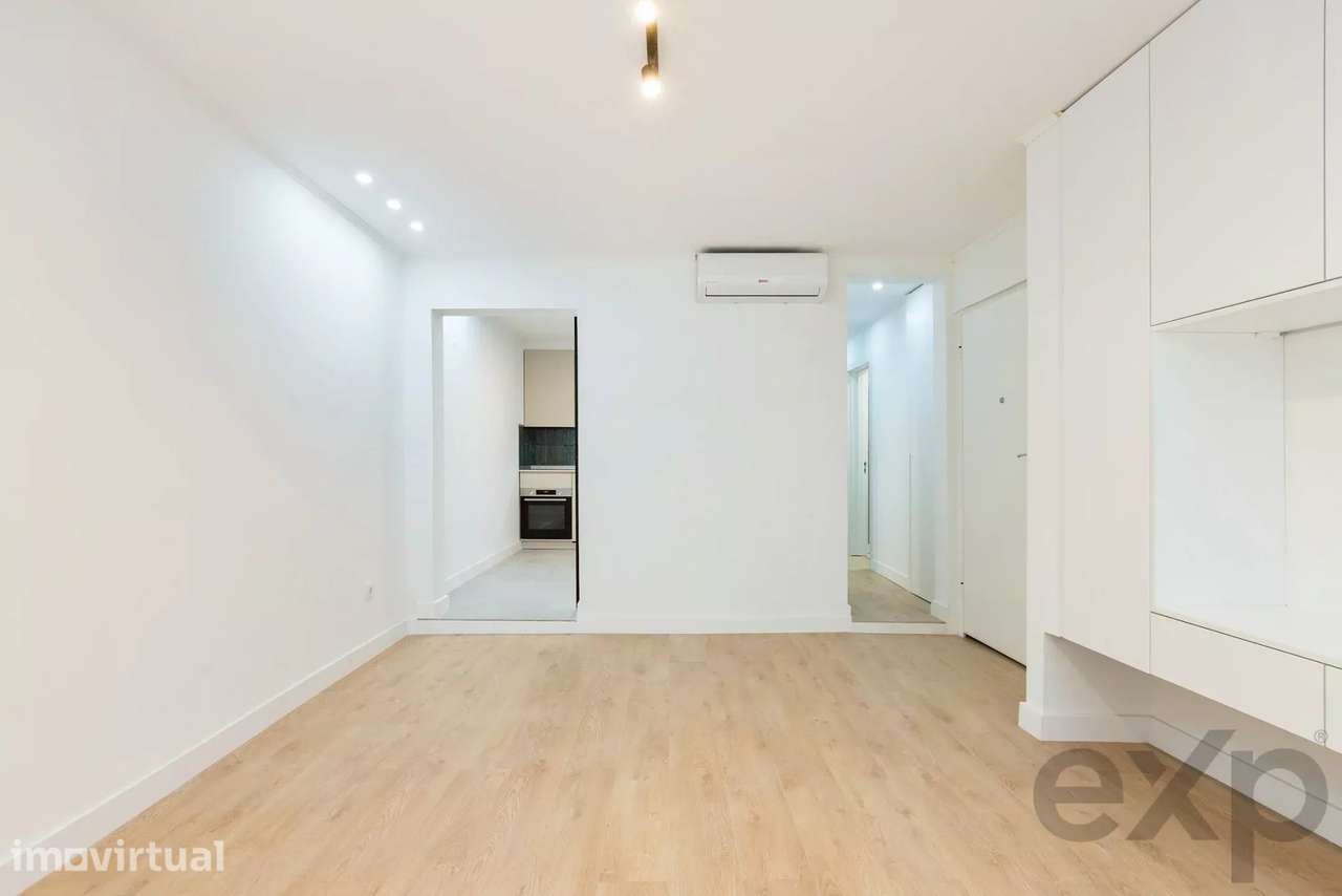 Apartamento T2 remodelado para venda no coração de Lisboa - Grande imagem: 4/14