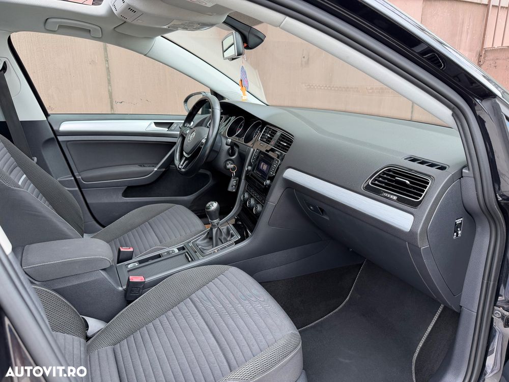 Volkswagen Golf 1.6 TDI DPF BMT Highline - 37