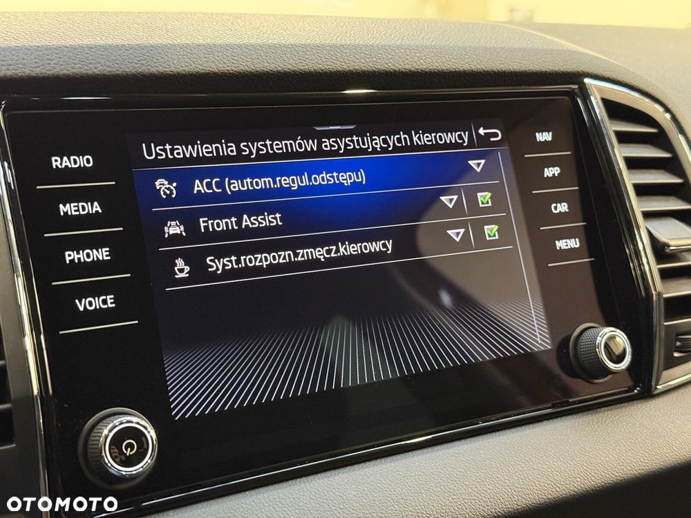 Skoda Karoq 1.5 TSI ACT Style DSG - 36