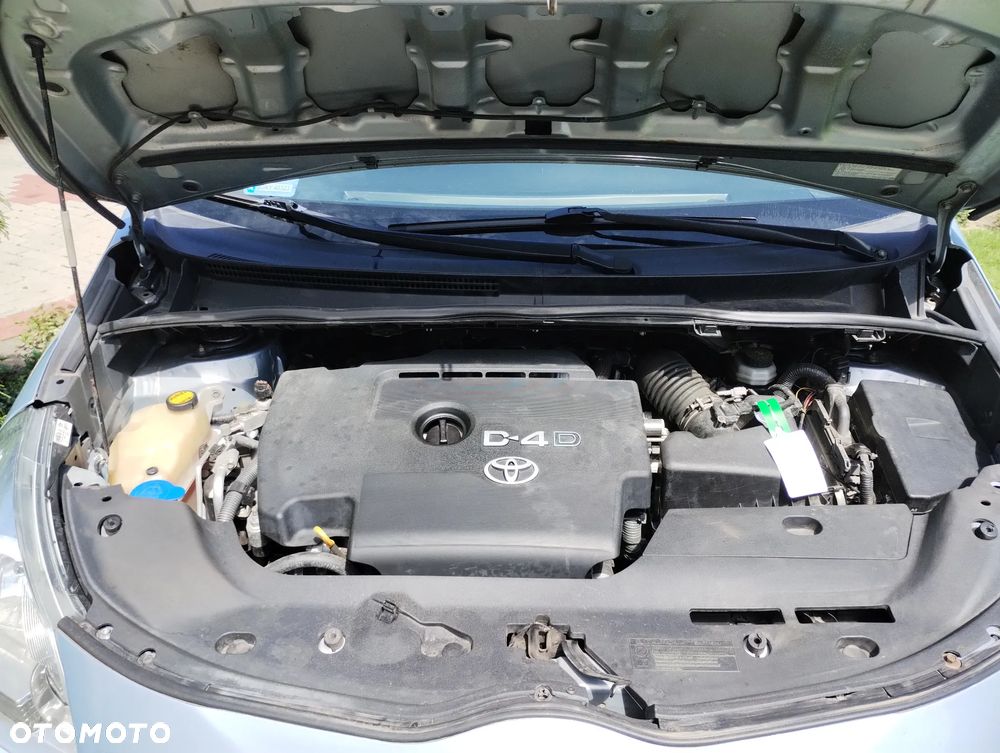 Toyota Verso 2.0 D-4D Sol - 25