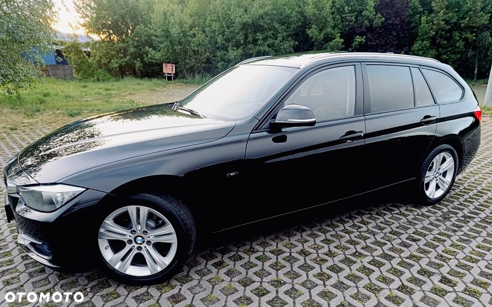 BMW Seria 3 320i xDrive Sport Line - 2