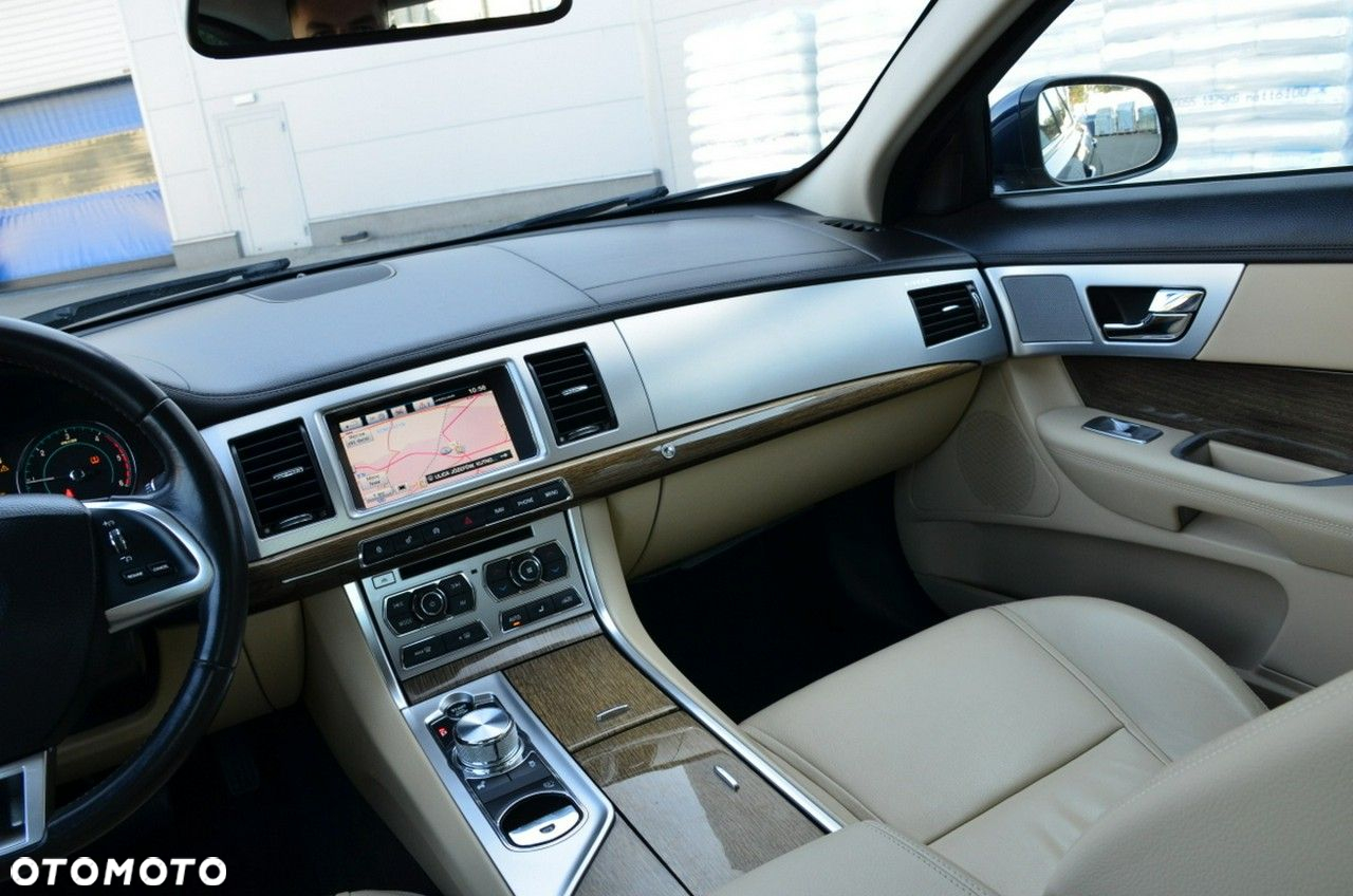 Jaguar XF - 36
