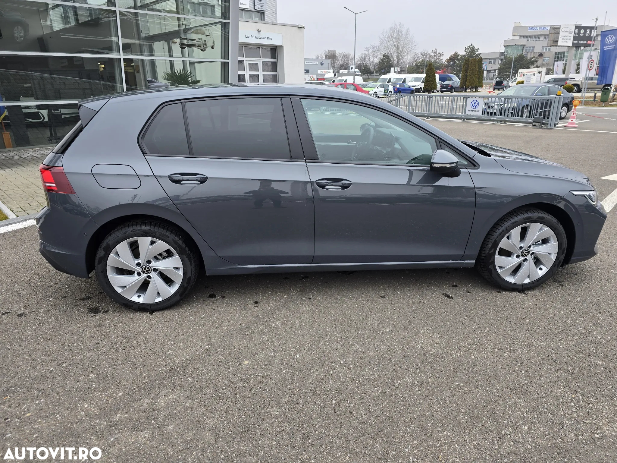 Volkswagen Golf 1.5 eTSI DSG MHEV Advanced - 8