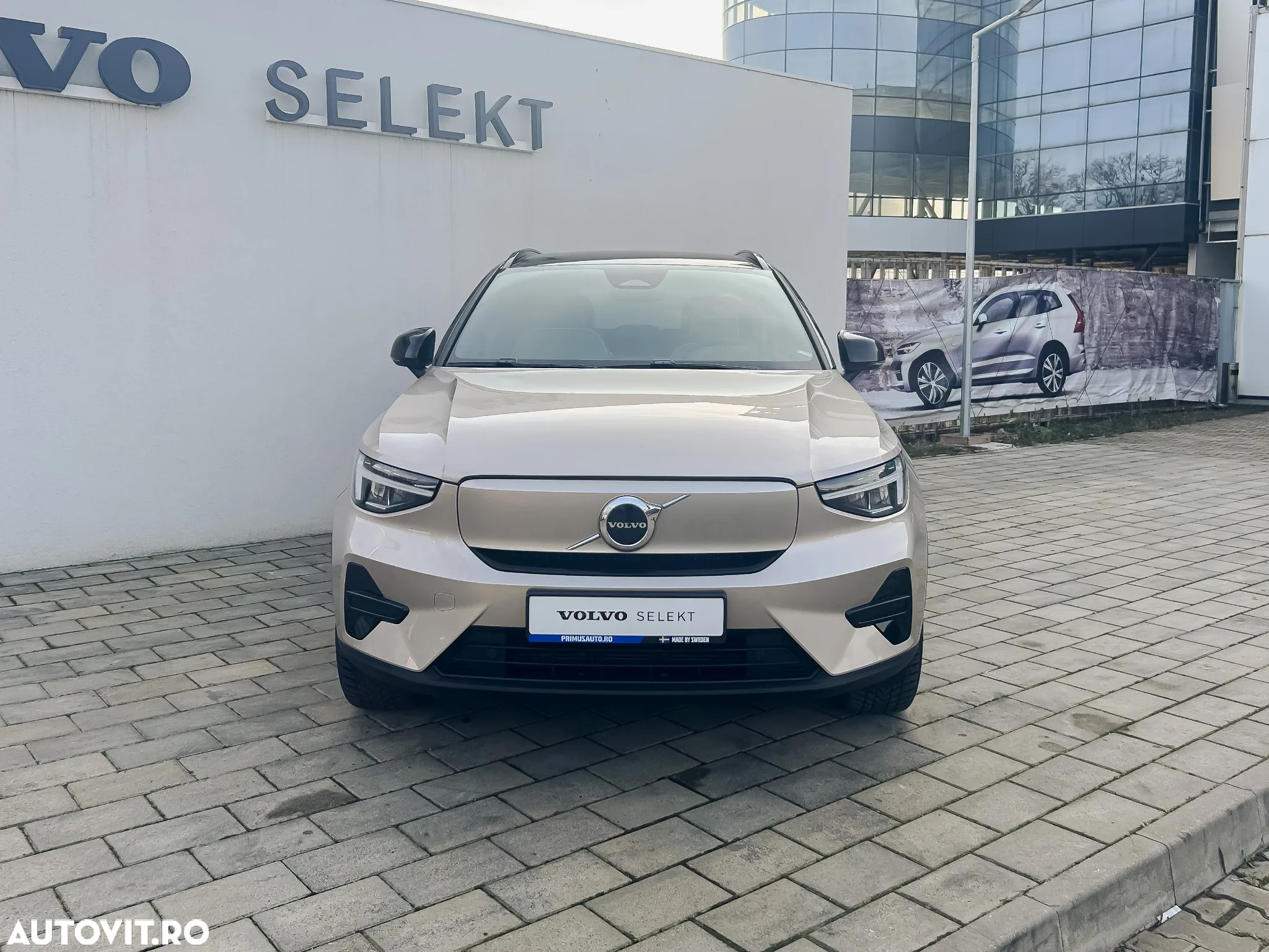 Volvo XC 40 Recharge Twin Motor AWD Plus - 2