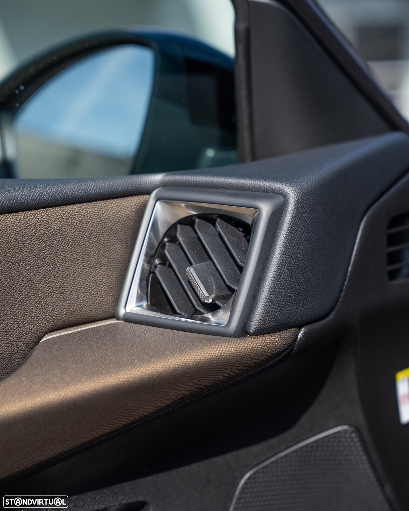 DS DS3 Crossback E-TENSE PERFORMANCE LINE - 19