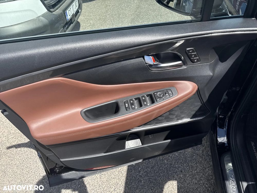 Hyundai Santa Fe 2.2 CRDi 4WD 8AT Luxury - 12