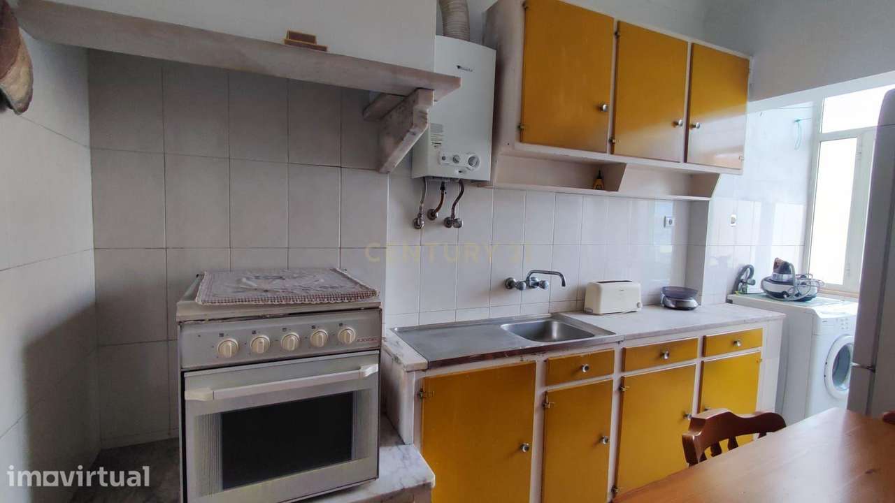 Apartamento T1+1 na Cruz de Pau - Oportunidade Única! - Grande imagem: 4/15