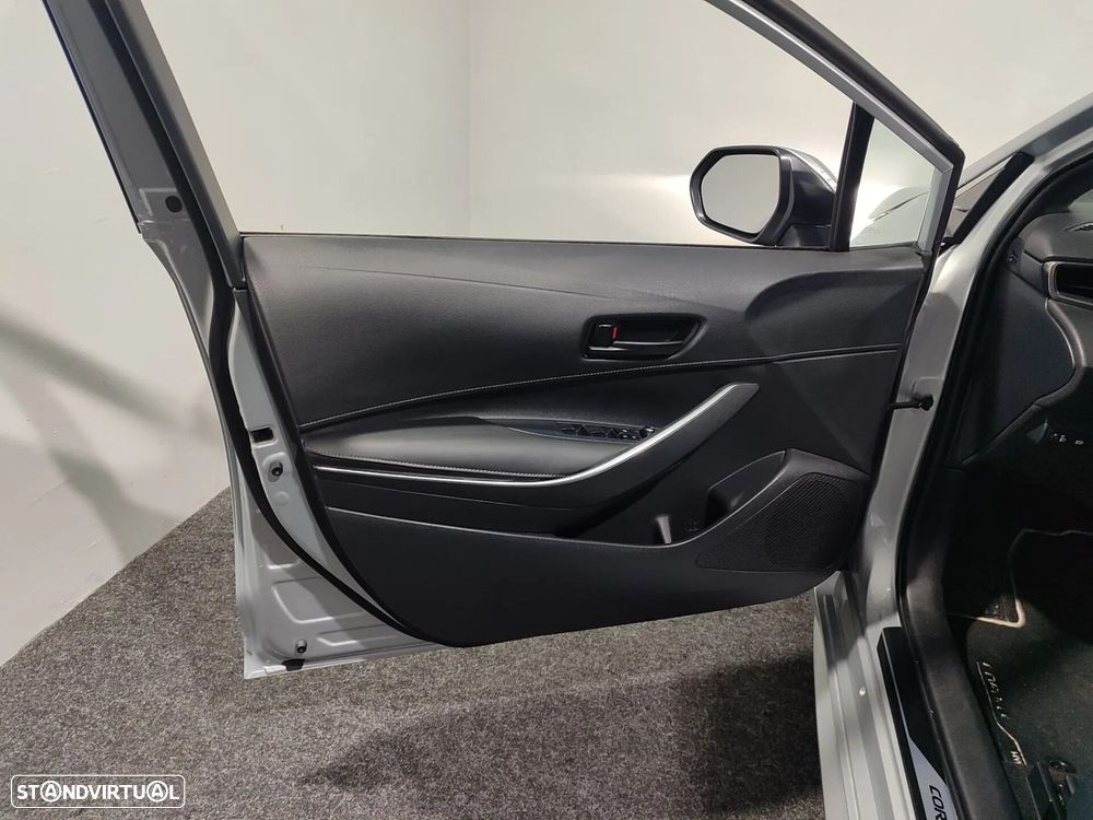 Toyota Corolla 1.8 Hybrid Exclusive - 34