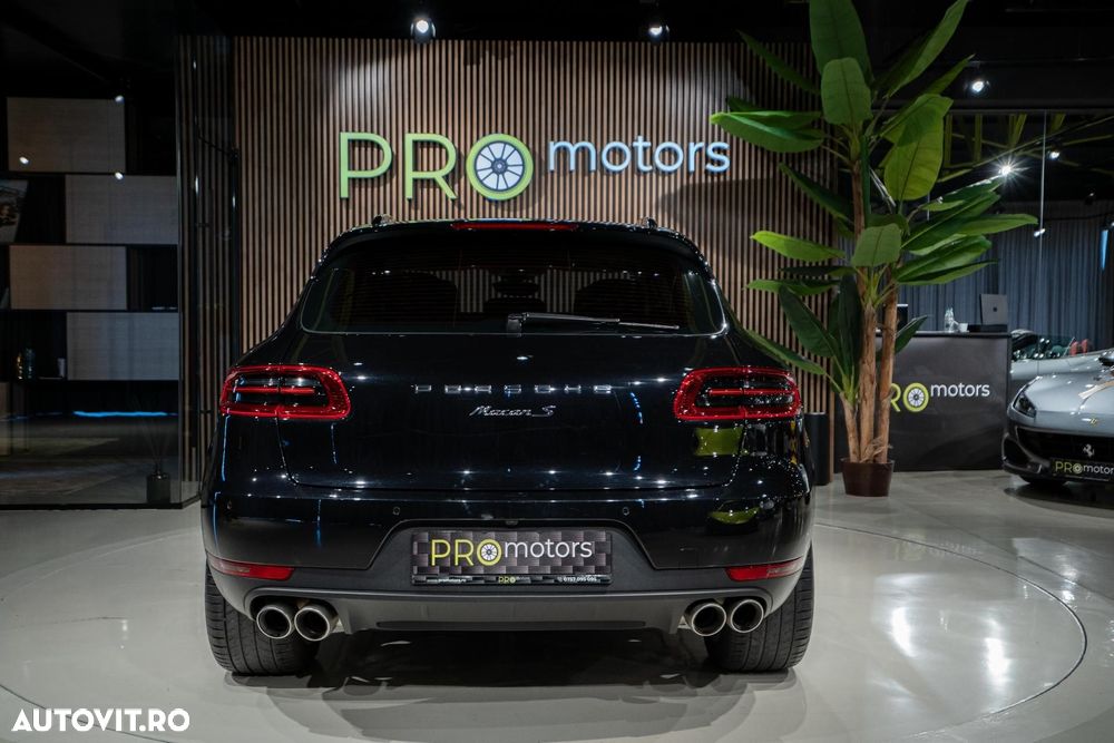 Porsche Macan - 3