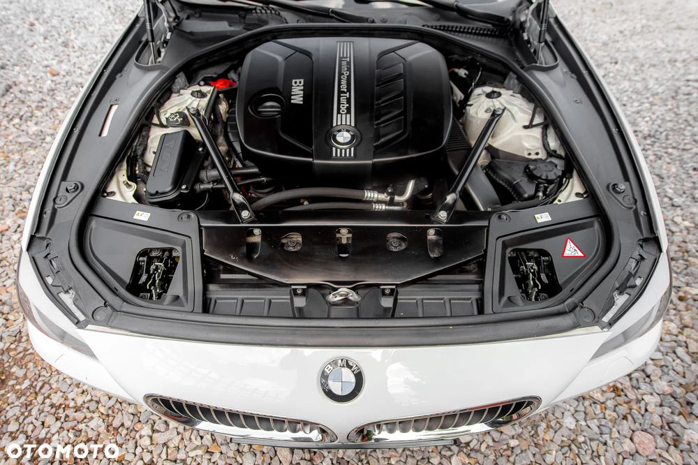 BMW Seria 5 525d xDrive Sport-Aut Modern Line - 17