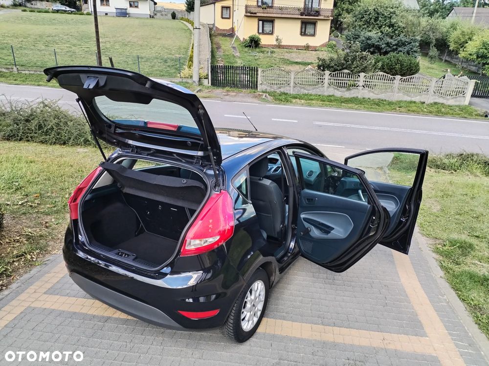 Ford Fiesta - 8
