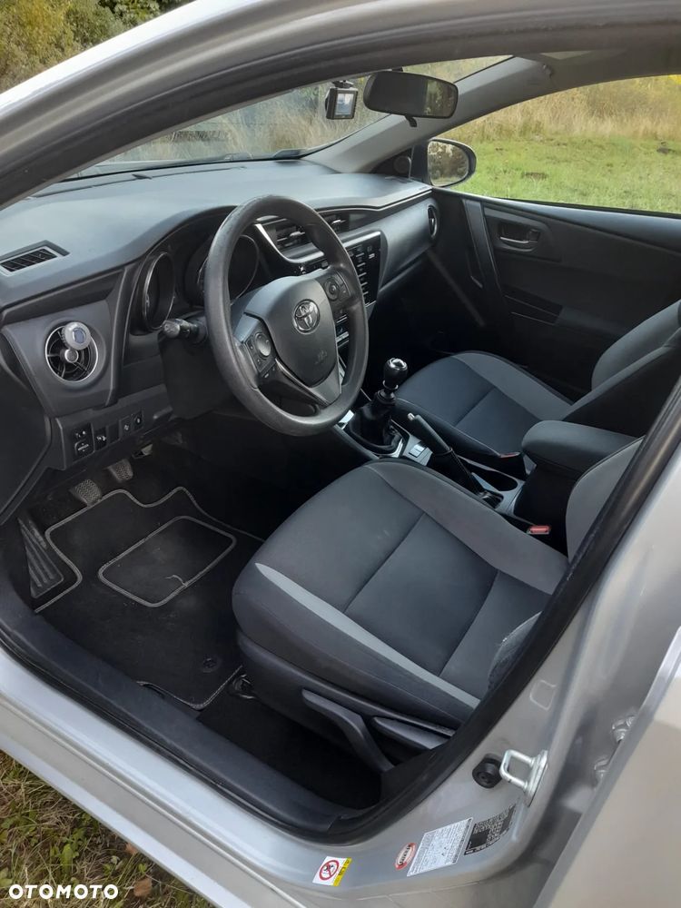 Toyota Auris 1.6 Active - 29