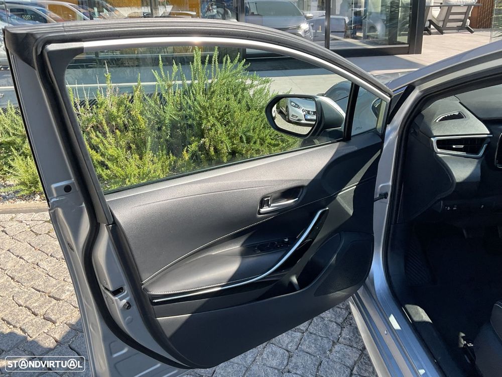 Toyota Corolla 1.8 Hybrid Comfort - 20