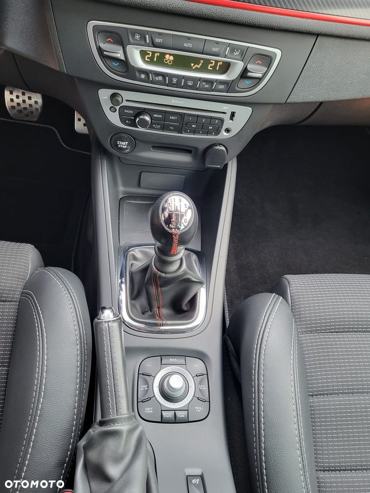 Renault Megane TCe 220 Start & Stop GT 220 - 30