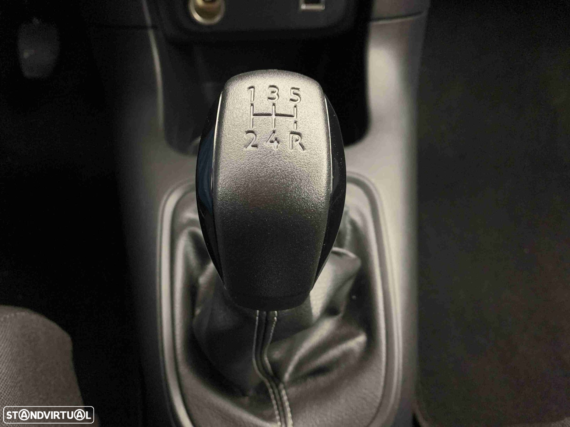Citroën C3 1.2 PureTech Plus - 12