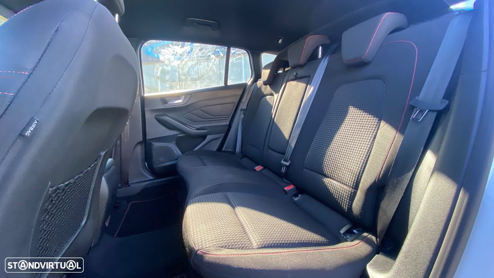 Ford Focus SW 1.5 TDCi EcoBlue ST-Line X Aut. - 24