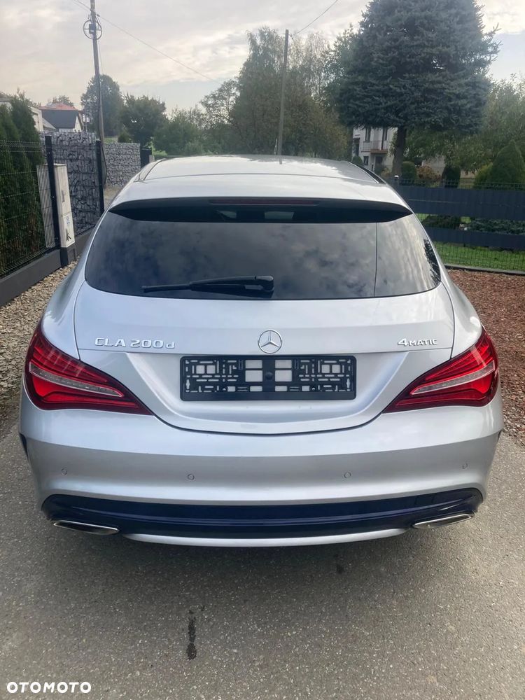 Mercedes-Benz CLA Shooting Brake 200 (CDI) d 4Matic 7G-DCT AMG Line - 11