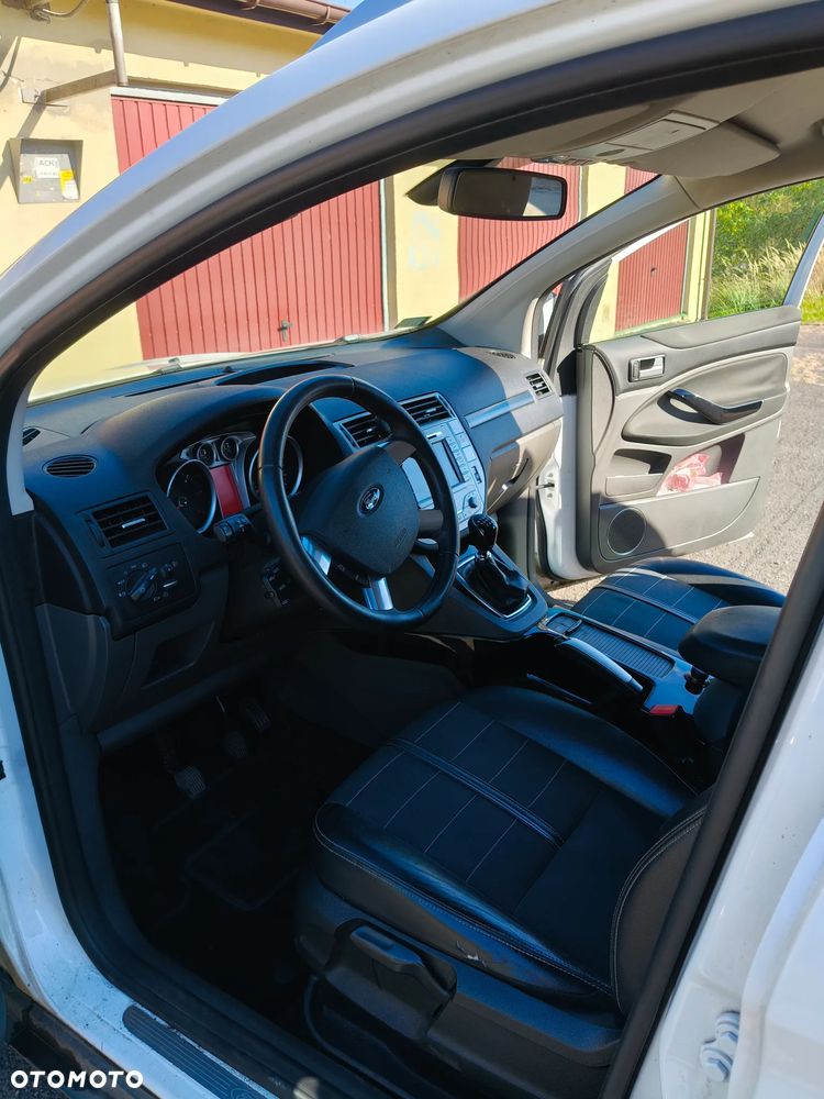 Ford Kuga - 7