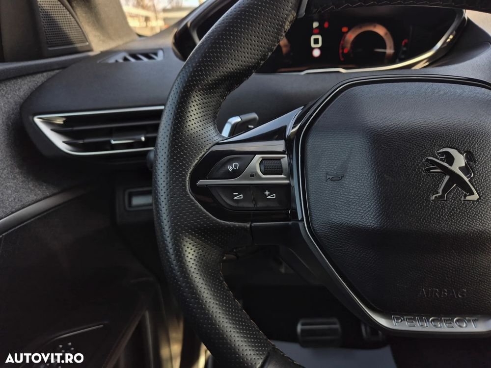Peugeot 3008 1.5 BlueHDI 130 EAT8 GT - 16