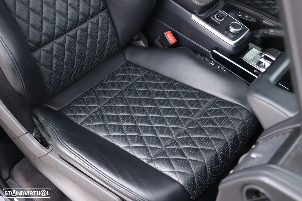 Mercedes-Benz G 63 AMG SpeedshiftFT 7G-TRONIC - 32