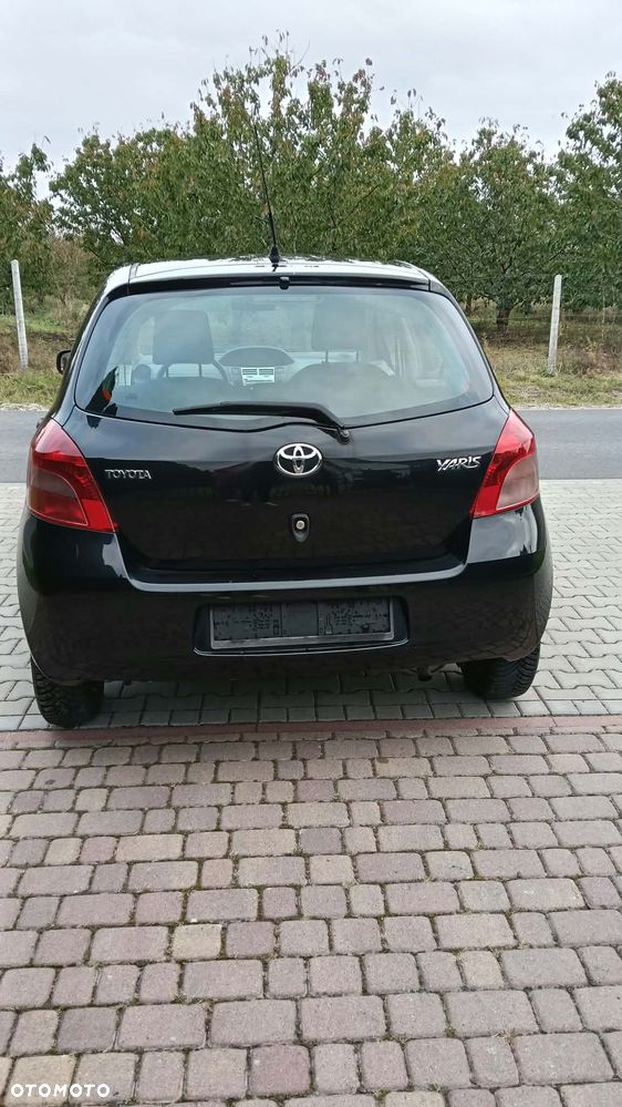 Toyota Yaris - 3