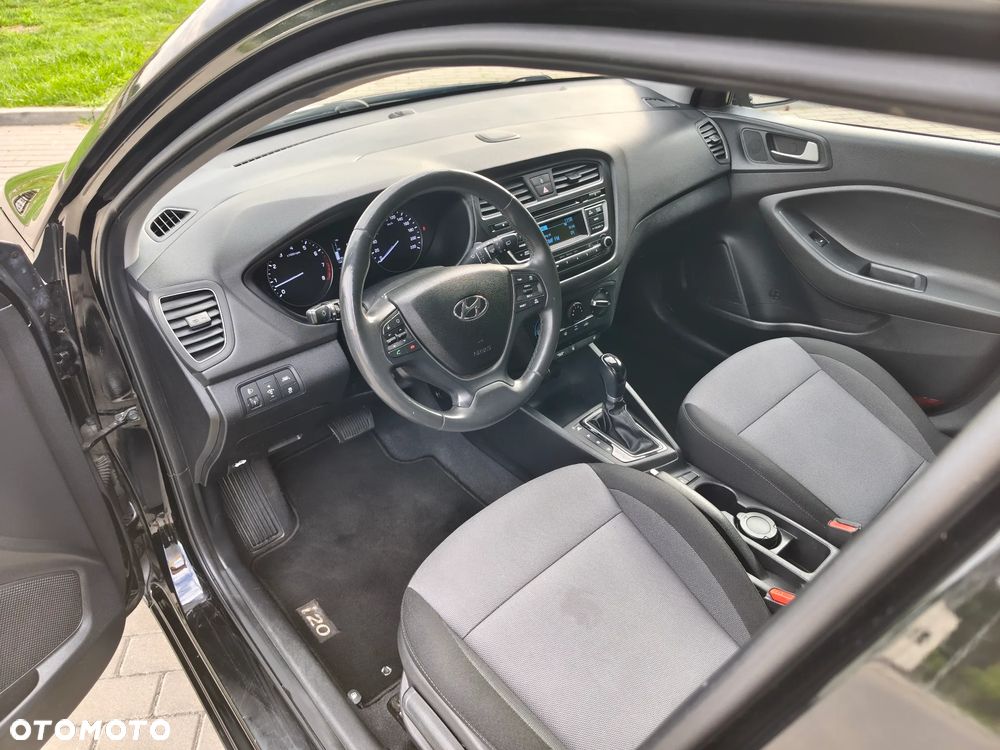 Hyundai i20 1.4 Automatik Trend - 17