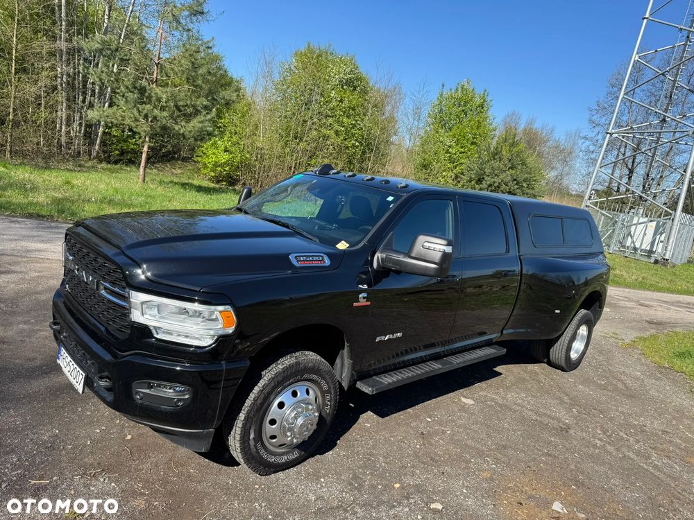 Dodge RAM - 8