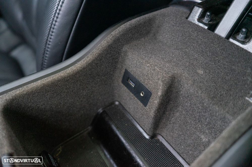 Porsche Cayenne - 41