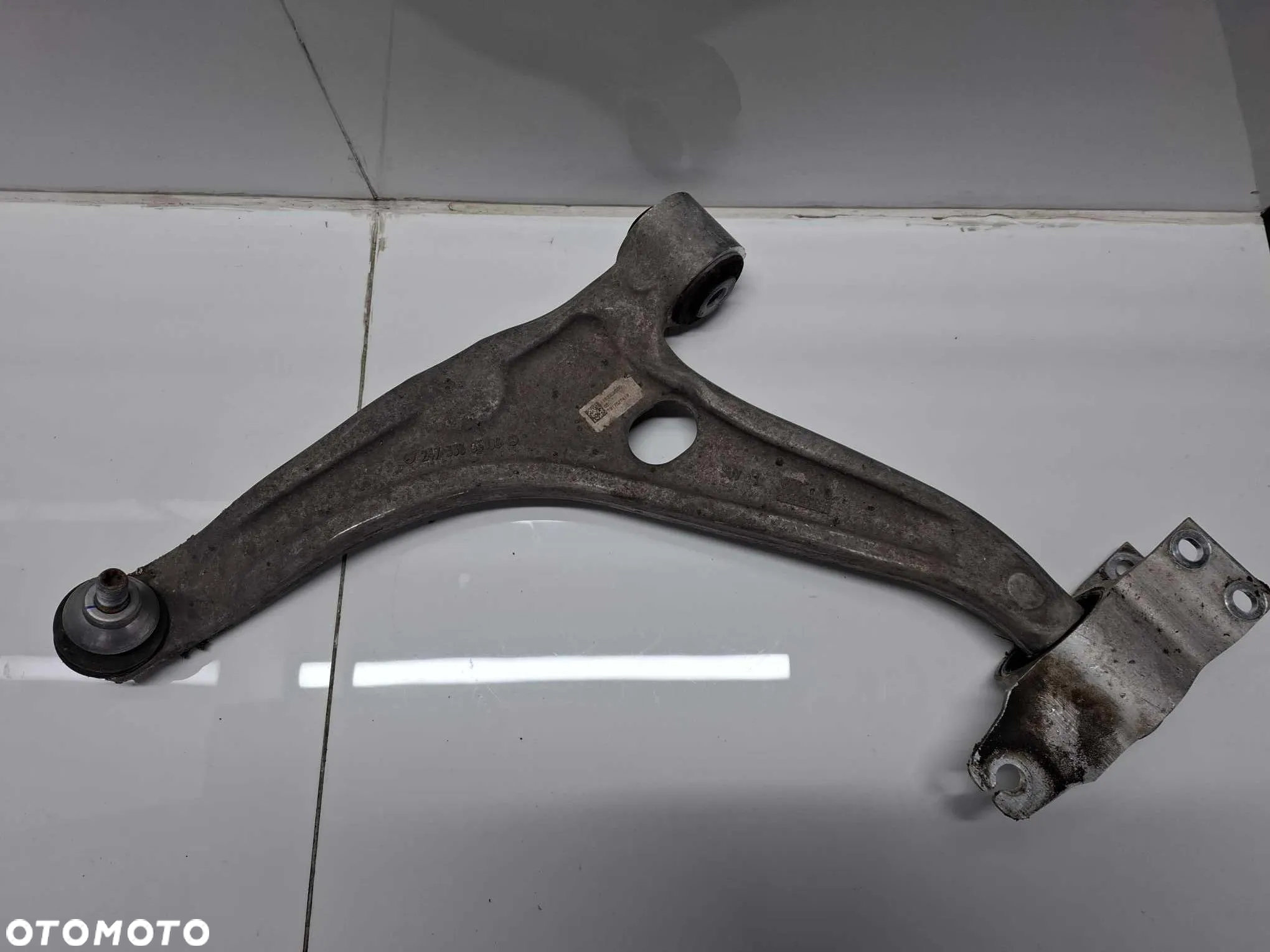 WAHACZ LEWY PRZEDNI PRZÓD MERCEDES GLA H247 X247 a2473330300 - 2