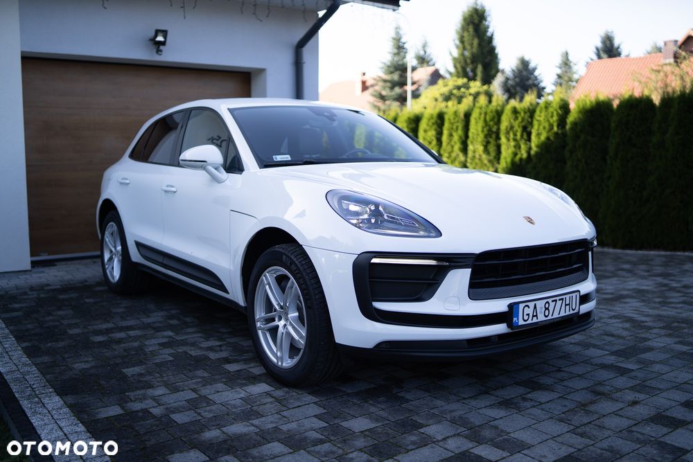 Porsche Macan Standard - 2