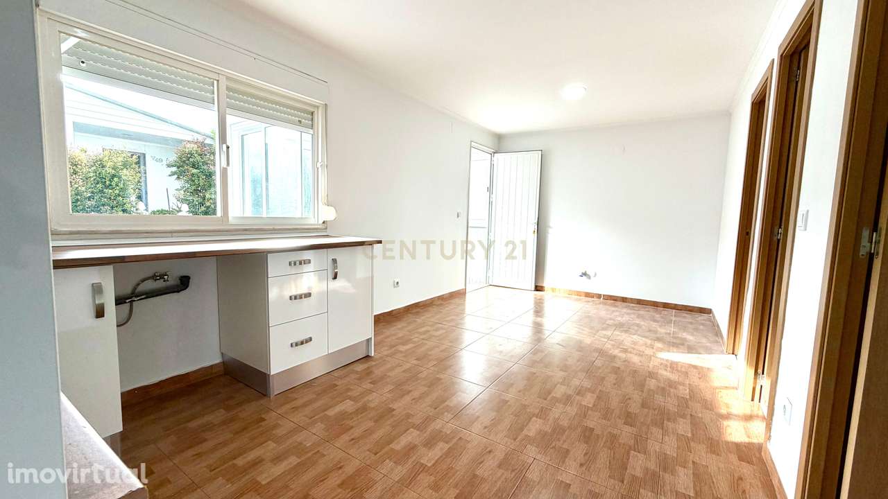 MORADIA T2 NOVA E MODERNA NO PARQUE VERDE — FERNÃO FERRO - Grande imagem: 3/21