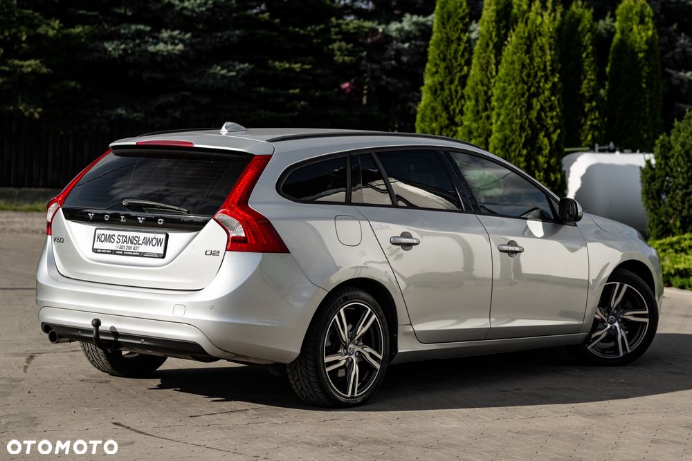 Volvo V60 D3 Drive-E Dynamic Edition (Kinetic) - 8