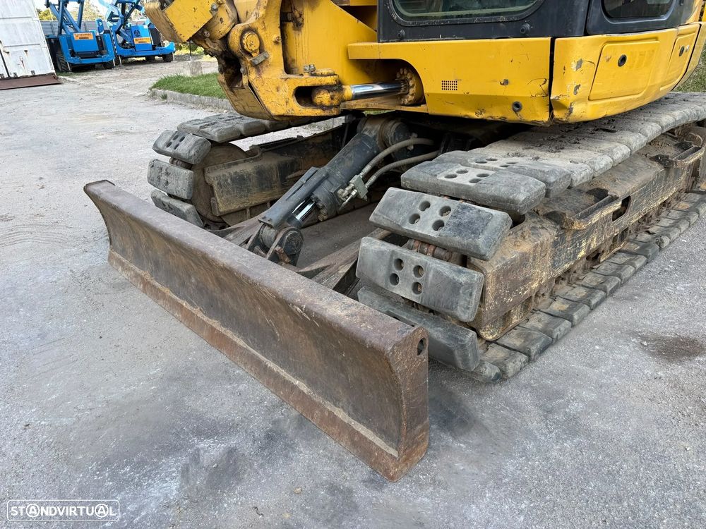 Komatsu PC118MR-8 - 12