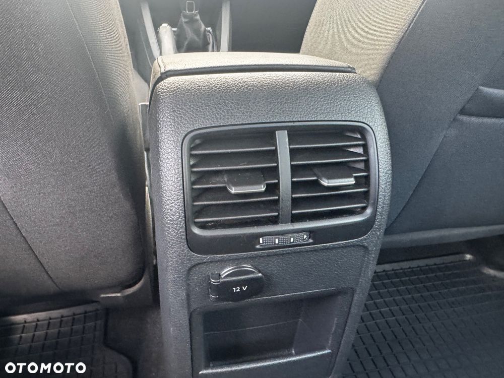 Volkswagen Jetta - 17