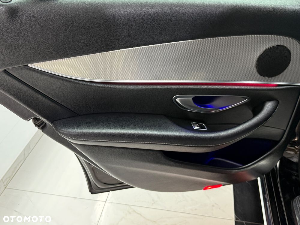 Mercedes-Benz Klasa E 220 d 9G-TRONIC - 13