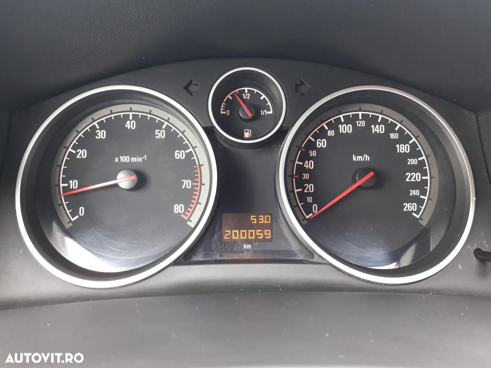 Opel Astra 1.6 Caravan Innovation - 10