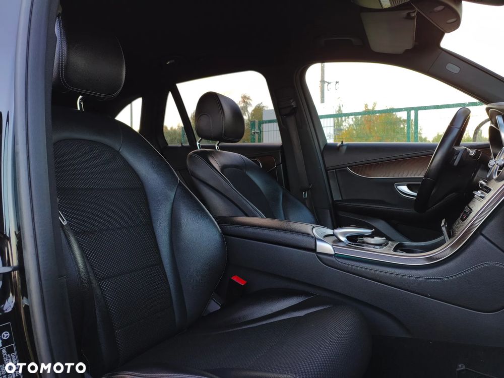 Mercedes-Benz GLC 250 d 4Matic 9G-TRONIC AMG Line - 14