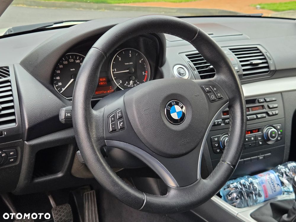 BMW Seria 1 116d DPF Edition Sport - 38