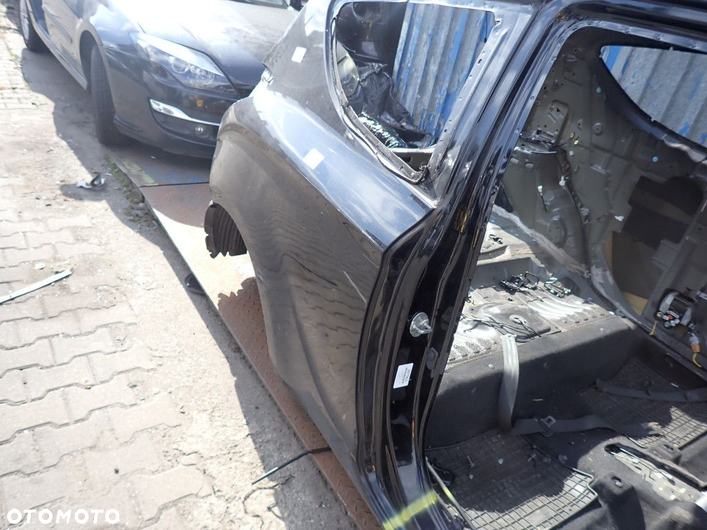 HYUNDAI I20 I 3D BŁOTNIK TYŁ PRAWY ĆWIARTKA RB7 - 3