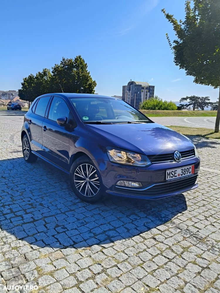 Volkswagen Polo 1.4 TDI Blue Motion Technology Allstar - 9
