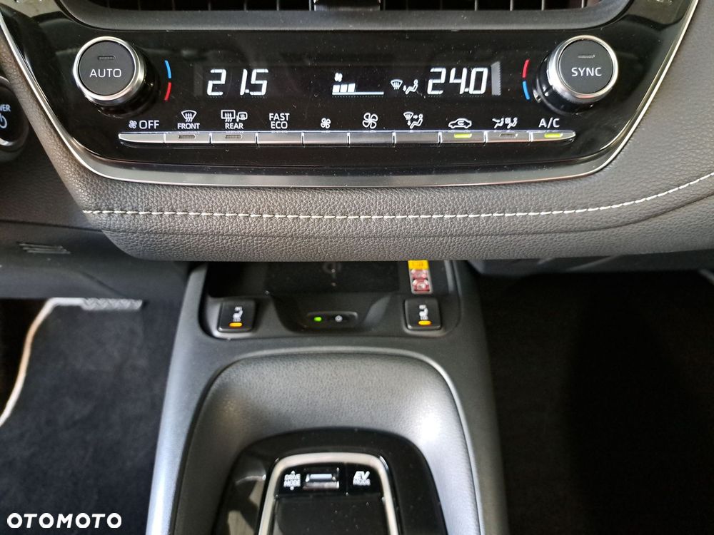 Toyota Corolla 1.8 Hybrid Comfort - 27