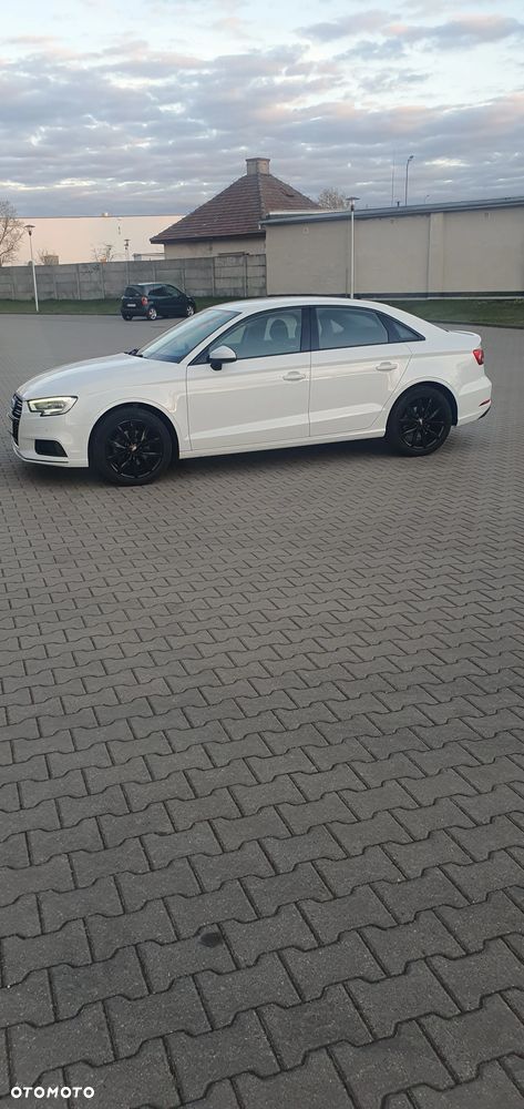 Audi A3 Limousine - 4