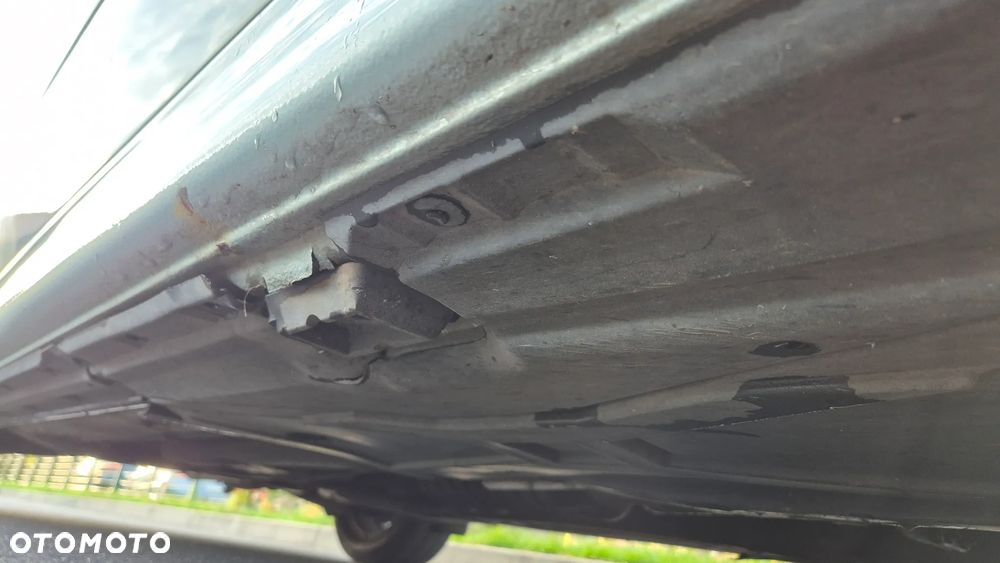 BMW Seria 5 520i Touring - 8