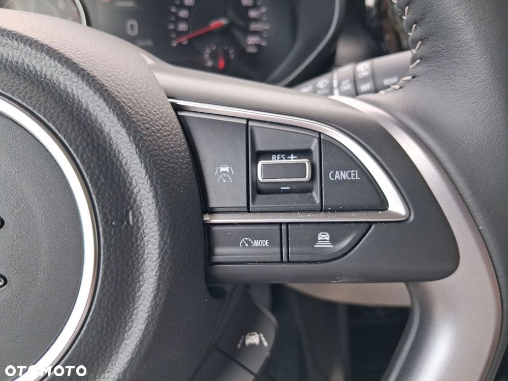 Suzuki Swift 1.2 Dualjet SHVS Premium Plus CVT - 27