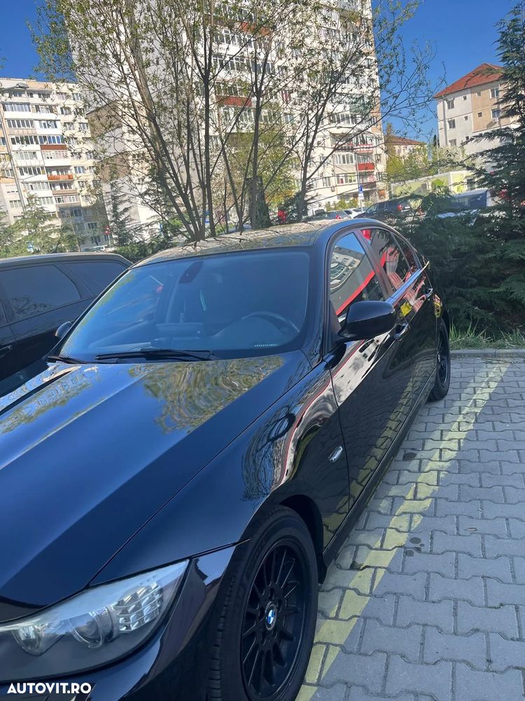 BMW Seria 3 320d DPF Efficient Dynamics Edition - 3