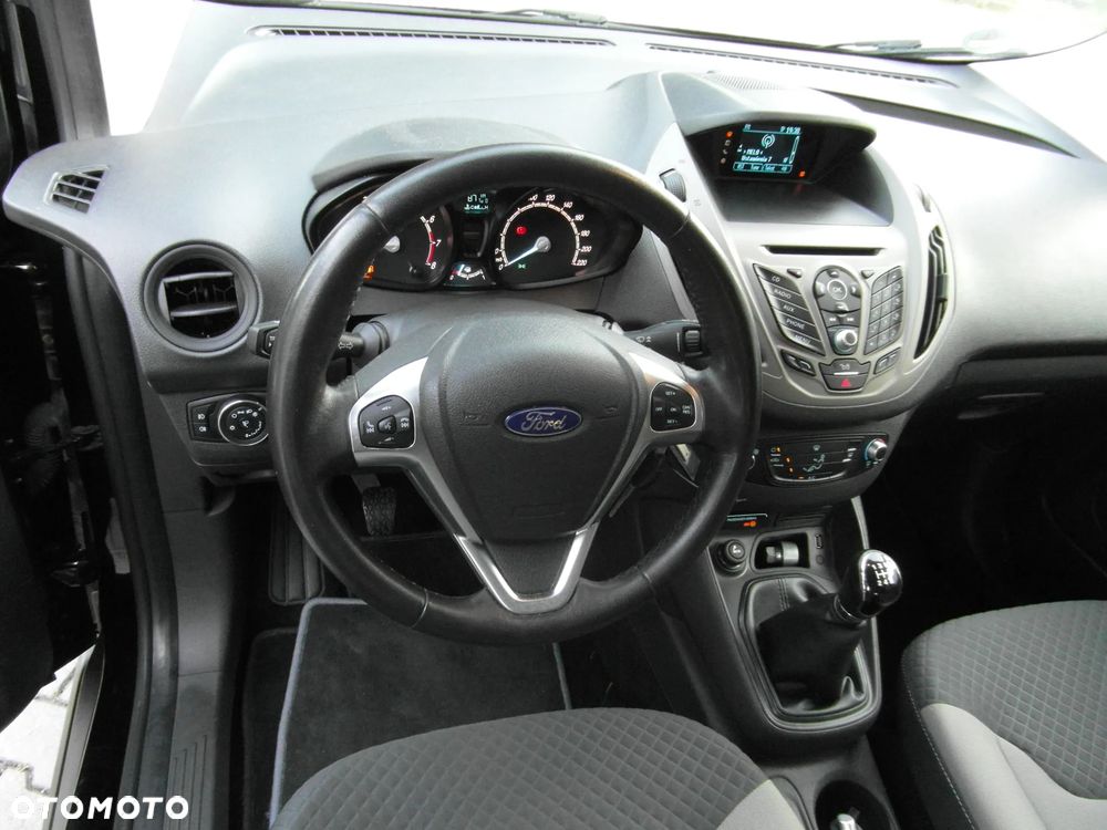 Ford Tourneo Courier 1.0 EcoBoost S&S Trend - 22
