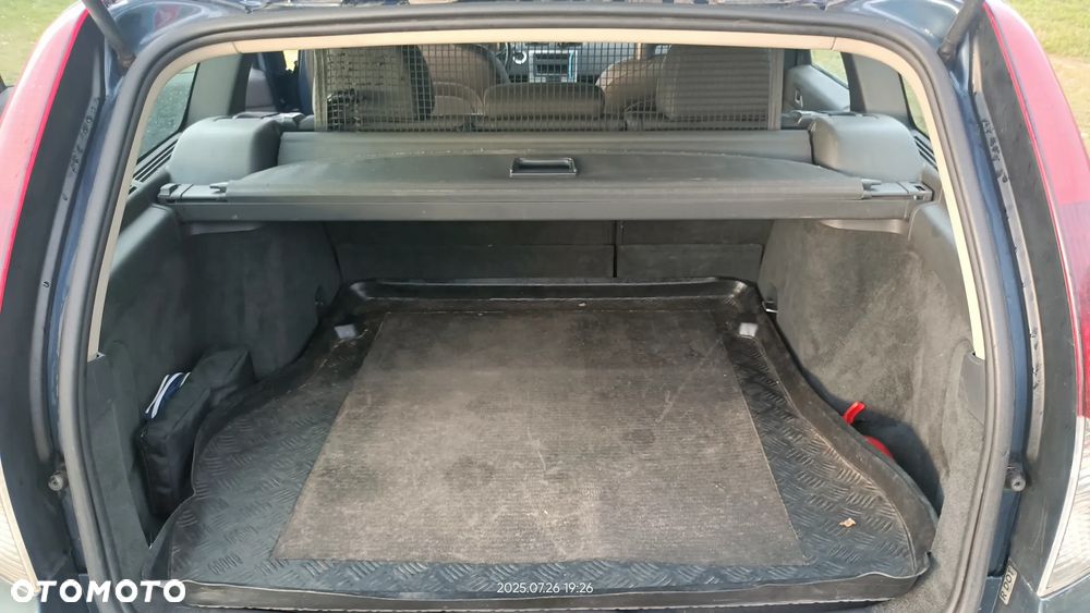 Volvo V50 1.6 Momentum - 19