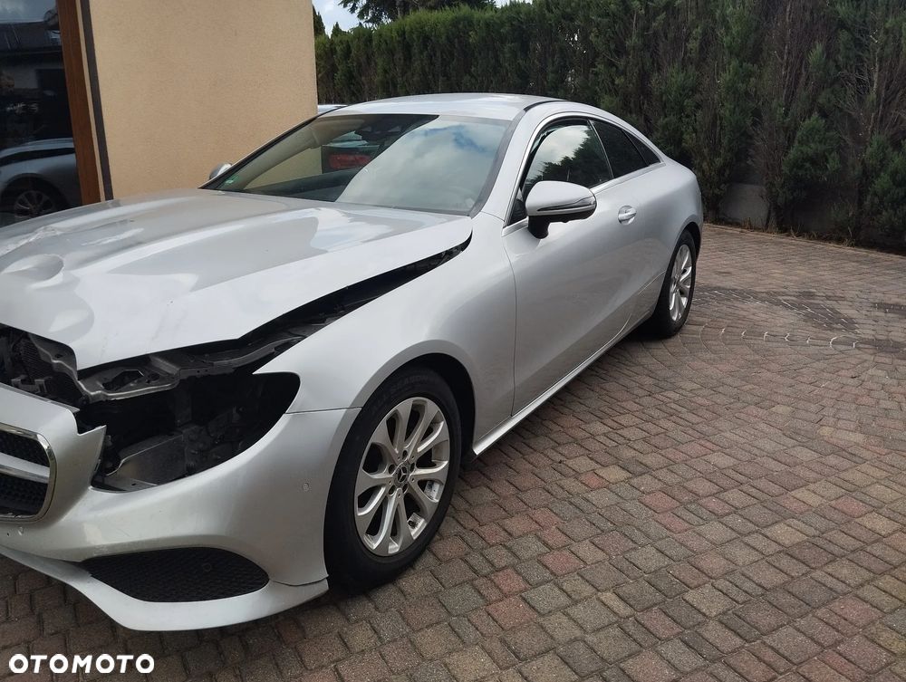 Mercedes-Benz Klasa E 200 9G-TRONIC Avantgarde - 6