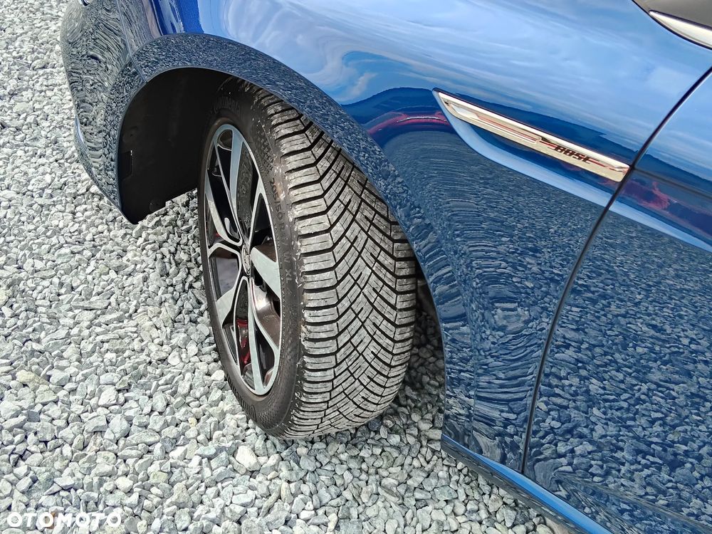 Renault Megane BLUE dCi 150 EDC BOSE EDITION - 6