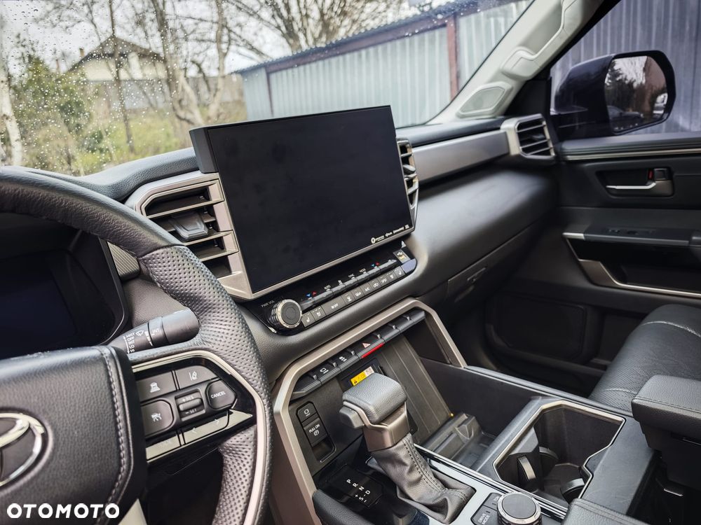 Toyota Tundra - 22